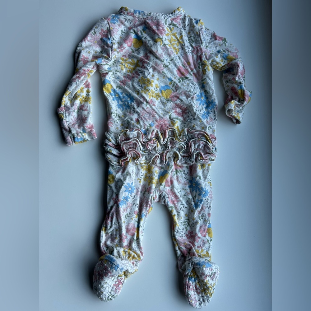 Angel Dear Ruffle Footie - Picture 4 of 6